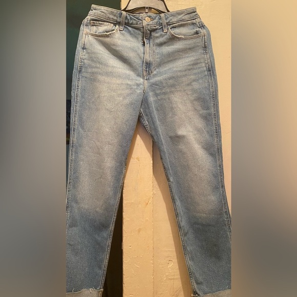 Hollister Denim - Ultra High Rise Mom Jeans